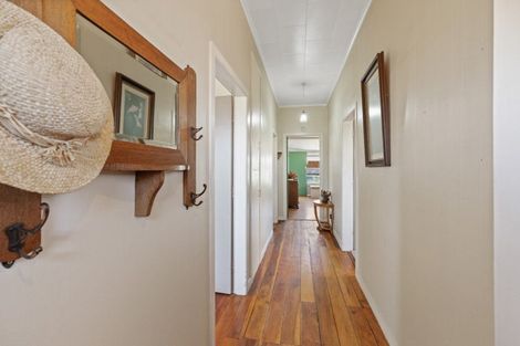 Photo of property in 11 Normanby Street, Fitzroy, New Plymouth, 4312