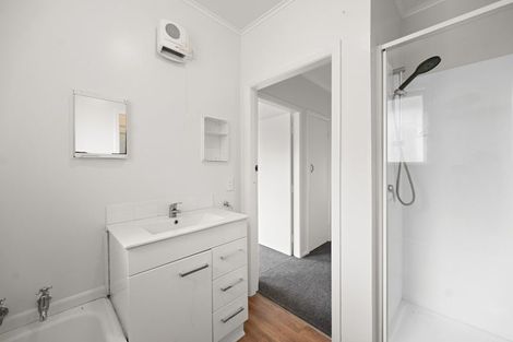 Photo of property in 56 Tranmere Road, Fairfield, Hamilton, 3214