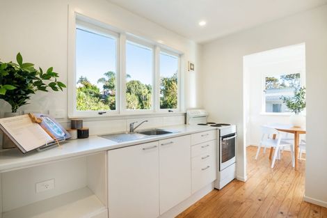 Photo of property in 132 Lancaster Road, Beach Haven, Auckland, 0626
