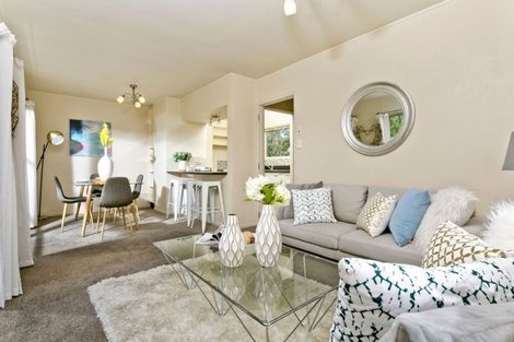 Photo of property in 6/5a Takarunga Road, Devonport, Auckland, 0624