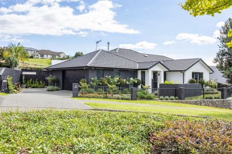 Photo of property in 33 Glenpark Crescent, Bethlehem, Tauranga, 3110