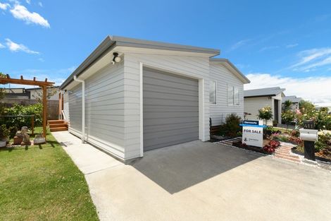 Photo of property in 11 Kamahi Crescent, Papamoa Beach, Papamoa, 3118