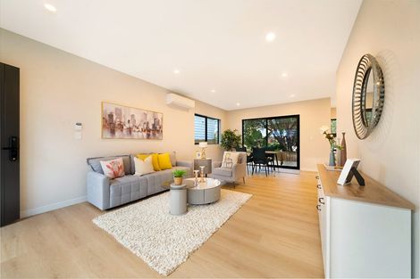 Photo of property in 141b Seabrook Avenue, New Lynn, Auckland, 0600