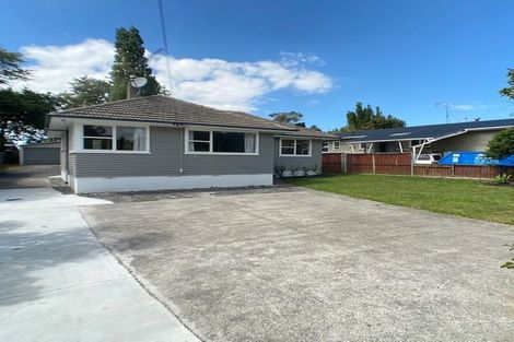 Photo of property in 50 Stottholm Road, Titirangi, Auckland, 0604