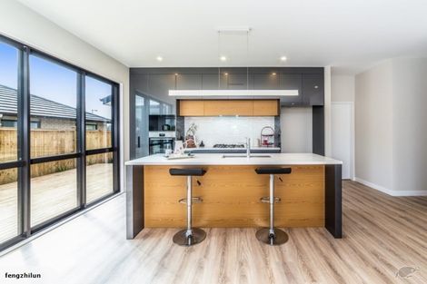 Photo of property in 4 Ropere Street, Kumeu, 0810