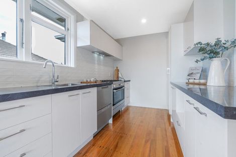 Photo of property in 22 Lambeth Crescent, Northcote, Christchurch, 8052