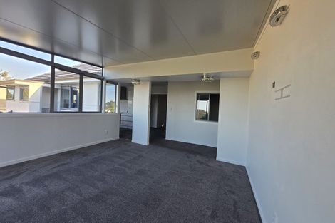 Photo of property in 63 Carlisle Road, Torbay, Auckland, 0630