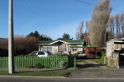 Photo of property in 79 Bowhill Road, New Brighton, Christchurch, 8083