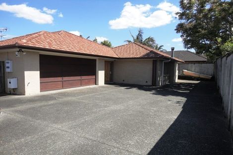 Photo of property in 14 Gilford Place, East Tamaki Heights, Auckland, 2016