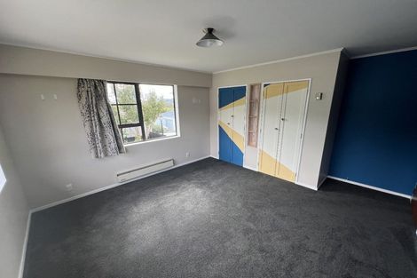 Photo of property in 25 Ngatitoa Street, Tawa, Wellington, 5028