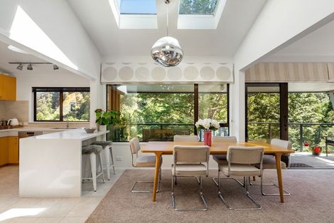 Photo of property in 136 Cheviot Road, Lowry Bay, Lower Hutt, 5013