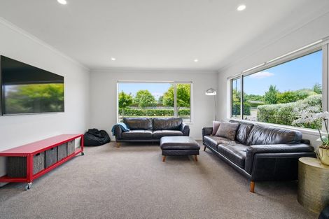 Photo of property in 26 Lilac Close, Cambridge, 3434