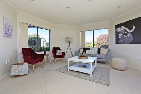 Photo of property in 34 Kensington Drive, Taradale, Napier, 4112