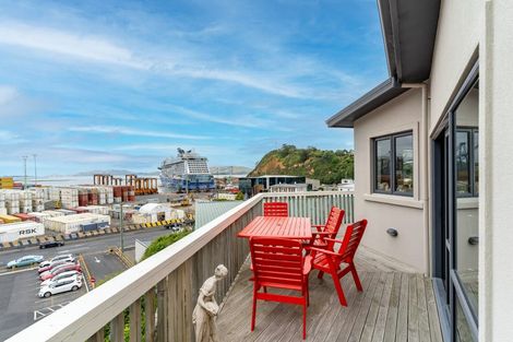 Photo of property in 18 Mount Street, Port Chalmers, 9023