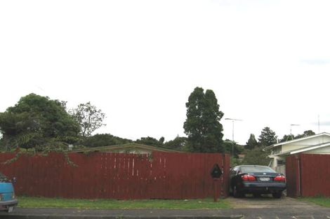 Photo of property in 42 Chippendale Crescent, Birkdale, Auckland, 0626