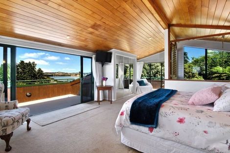 Photo of property in 1083 Whangaparaoa Road, Tindalls Beach, Whangaparaoa, 0930