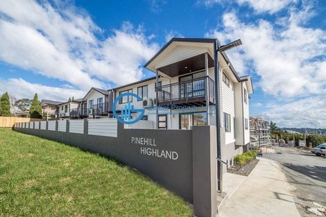 Photo of property in 1 Lilac Lane, Oteha, Auckland, 0632