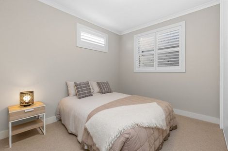 Photo of property in 18 Panorama Heights, Orewa, 0931