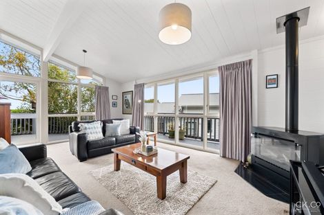 Photo of property in 224 Dowse Drive, Maungaraki, Lower Hutt, 5010