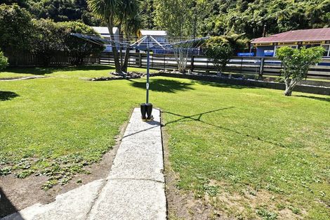 Photo of property in 182 Bright Street, Cobden, Greymouth, 7802