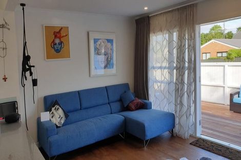 Photo of property in 2/45 Rawhiti Road, One Tree Hill, Auckland, 1061