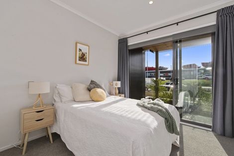 Photo of property in 83e Hobsonville Point Road, Hobsonville, Auckland, 0616