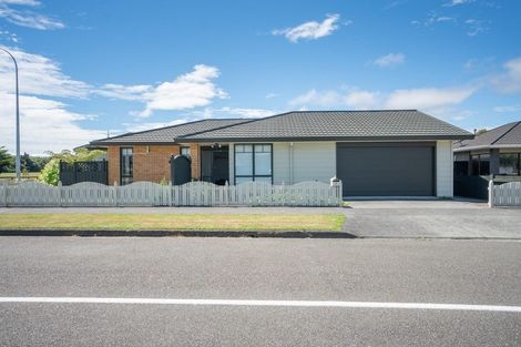 Photo of property in 1 Richmond Avenue, Takaro, Palmerston North, 4410