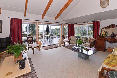 Photo of property in 72 Kauri View Road, Opaheke, Papakura, 2584