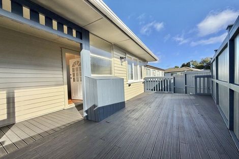Photo of property in 38 Lyttelton Avenue, Forrest Hill, Auckland, 0620