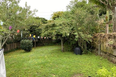 Photo of property in 16 Malvern Road, Morningside, Auckland, 1022