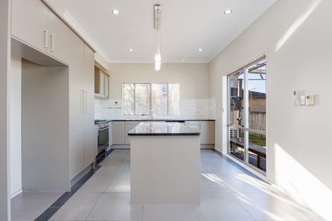 Photo of property in 11 Tekapo Rise, Fairview Heights, Auckland, 0632