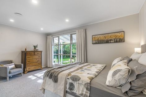 Photo of property in 12 Midway Avenue, Castor Bay, Auckland, 0620