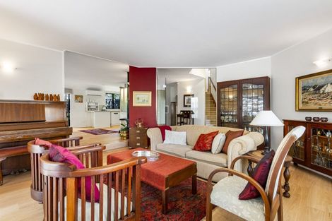 Photo of property in 2/52 Hattaway Avenue, Bucklands Beach, Auckland, 2012