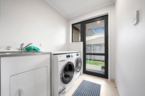 Photo of property in 8 Millbrae Place, Pokeno, 2402