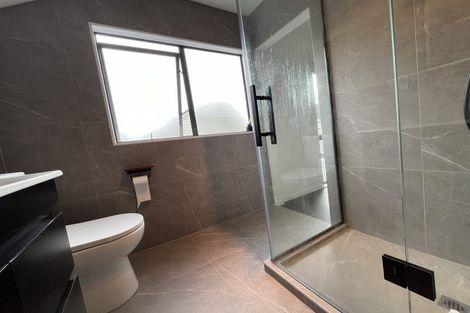 Photo of property in 30 Benchmark Drive, Massey, Auckland, 0614