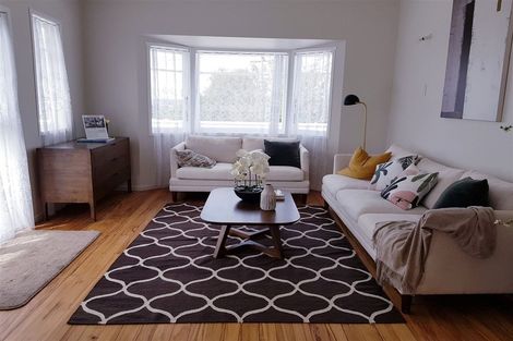 Photo of property in 32 Te Atatu Road, Te Atatu South, Auckland, 0610