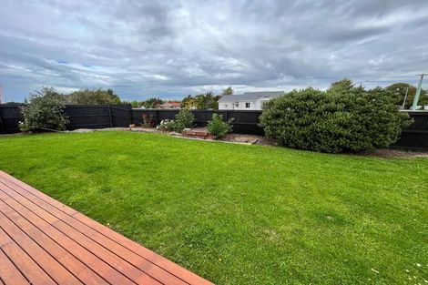 Photo of property in 868 Main North Road, Belfast, Christchurch, 8051