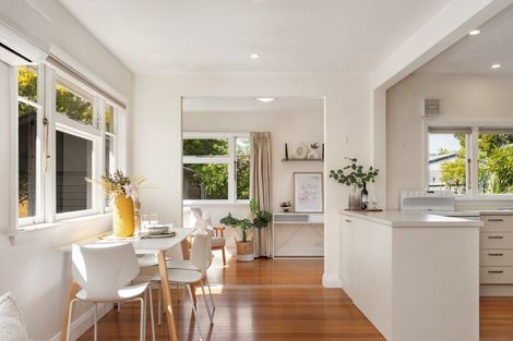 Photo of property in 116 Riverlaw Terrace, Saint Martins, Christchurch, 8022