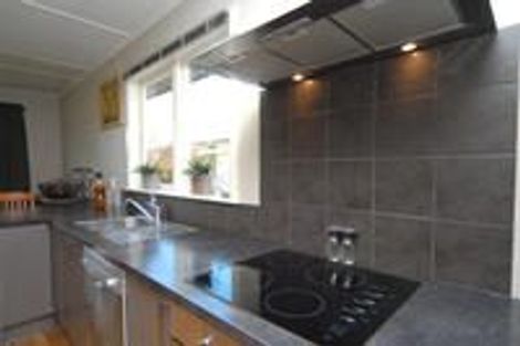 Photo of property in 28 Elliott Crescent, Havelock North, 4130