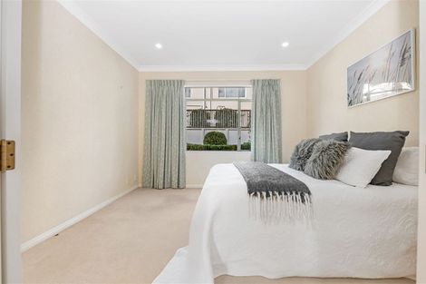 Photo of property in 23 Grammar School Road, Pakuranga, Auckland, 2010