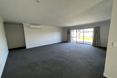 Photo of property in 71 Links Drive, Waiwhakaiho, New Plymouth, 4312