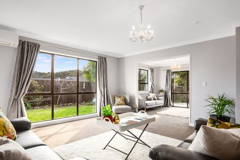 Photo of property in 7 Observatory Close, Whitby, Porirua, 5024