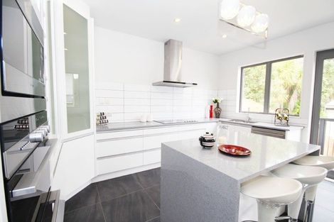 Photo of property in 21 Moller Street, Beach Haven, Auckland, 0626