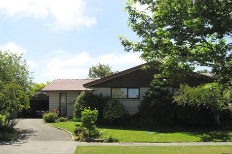 Photo of property in 54 Karnak Crescent, Russley, Christchurch, 8042