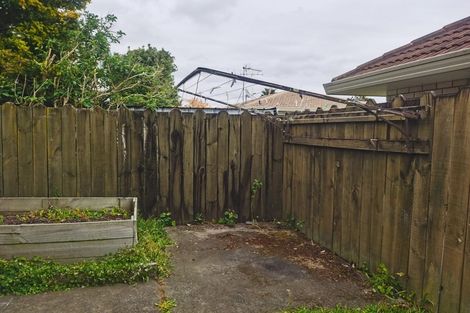Photo of property in 1/33 Ben Nevis Place, Northpark, Auckland, 2013