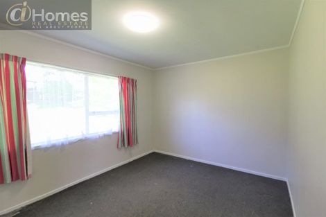 Photo of property in 44 Cedar Heights Avenue, Massey, Auckland, 0614
