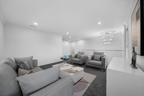 Photo of property in 34 Emerald Avenue, Rosehill, Papakura, 2113