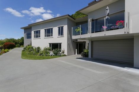 Photo of property in 28 Shera Street, Acacia Bay, Taupo, 3330