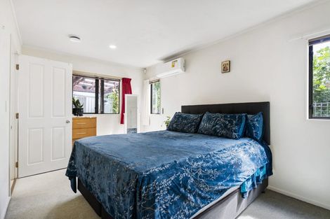 Photo of property in 10/17 Neta Grove, Henderson, Auckland, 0612