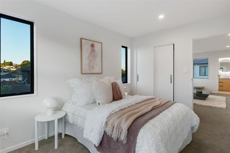 Photo of property in 35b Corunna Road, Milford, Auckland, 0620